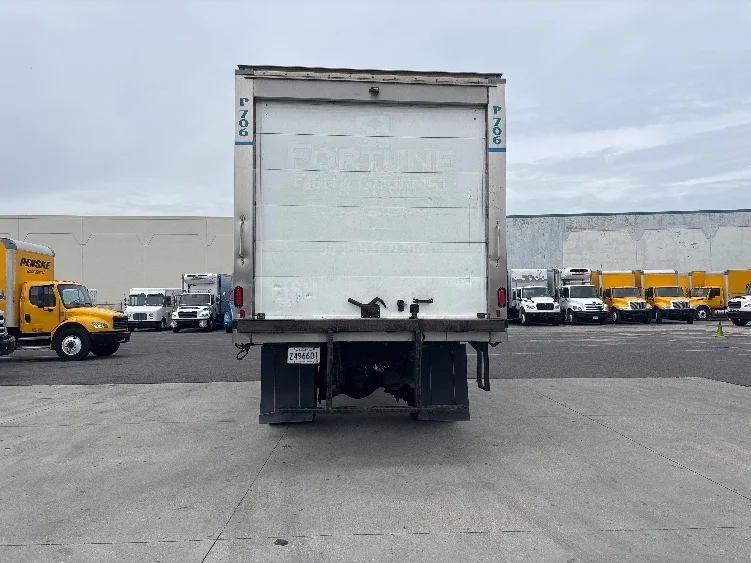 2020 Freightliner M2 106 - image 7