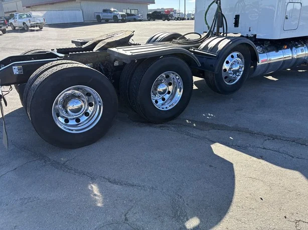 2023 Peterbilt 567 - image 22