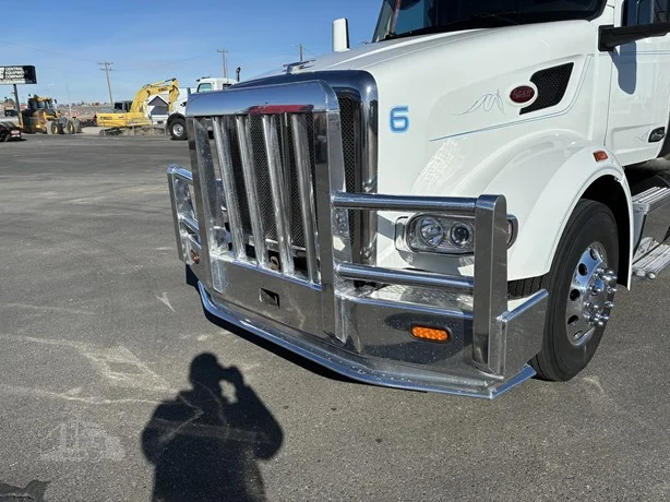 2023 Peterbilt 567 - image 9