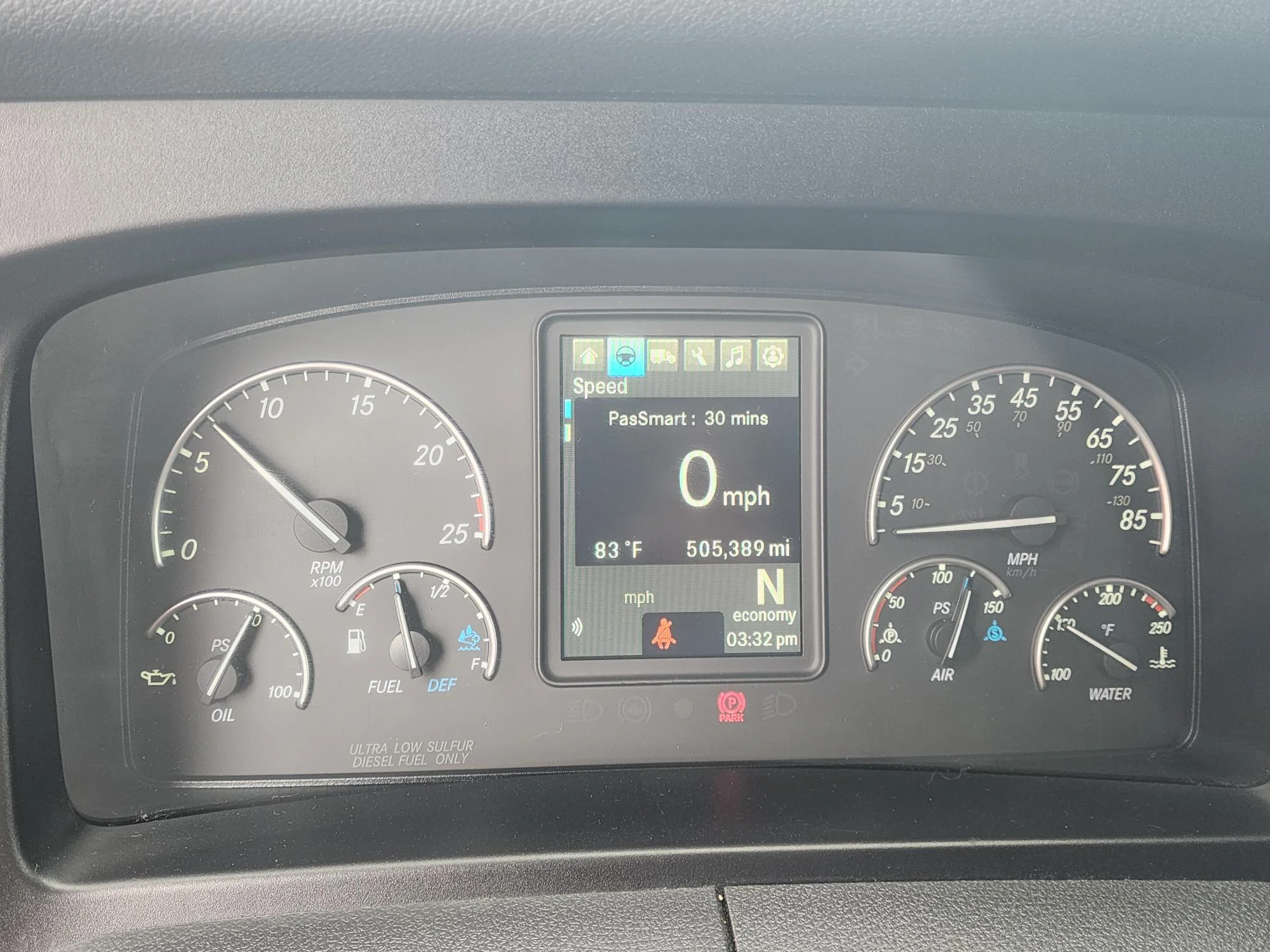 2023 Freightliner Cascadia in French Camp, CA — photo 16