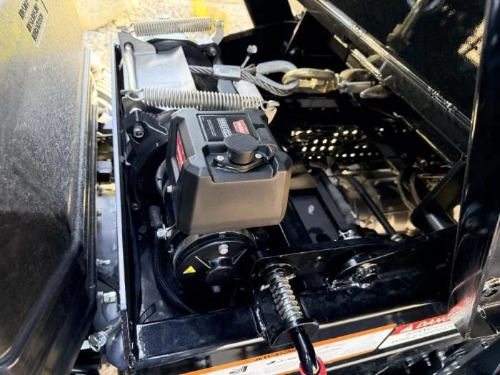 2025 Isuzu NRR - image 16