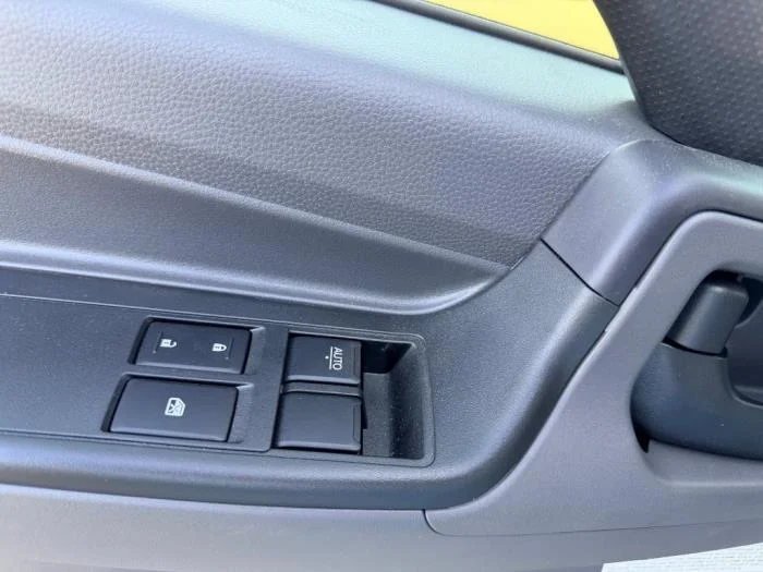 2025 Isuzu NRR - image 19