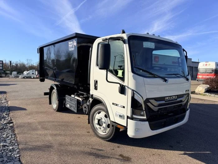 2025 Isuzu NRR - image 6