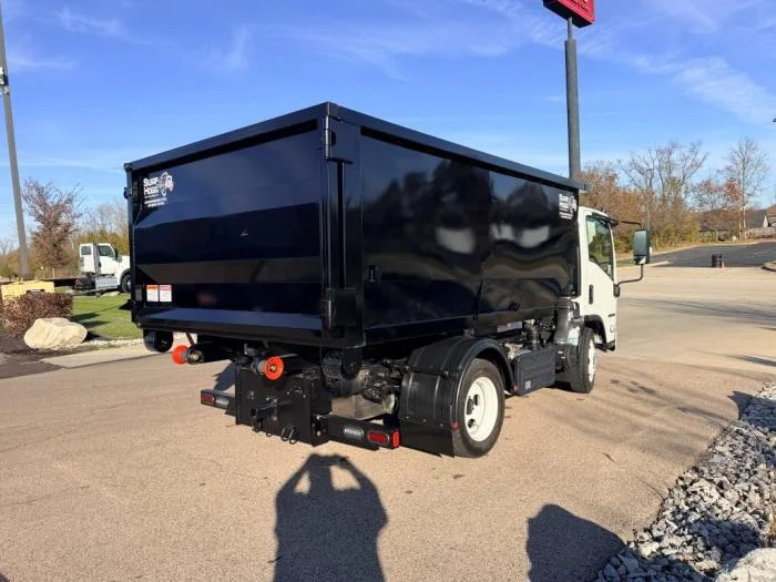 2025 Isuzu NRR in Dayton, OH — photo 9