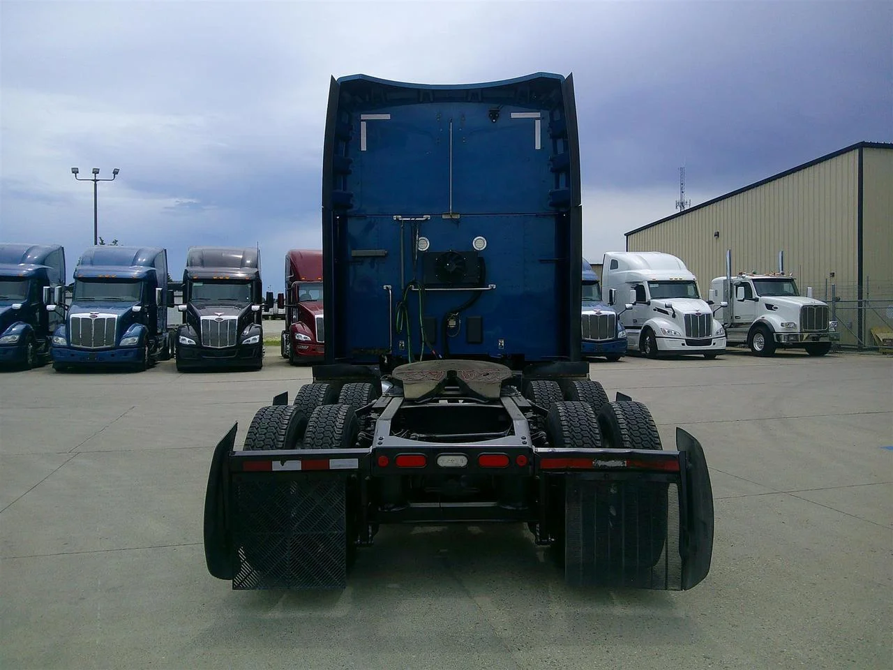 2020 Peterbilt 579 in Fargo, ND — photo 6