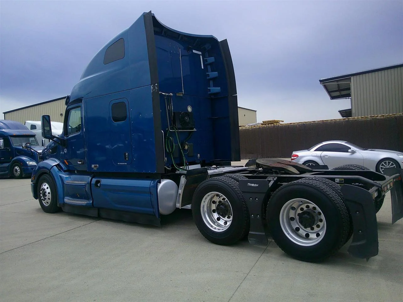 2020 Peterbilt 579 in Fargo, ND — photo 5