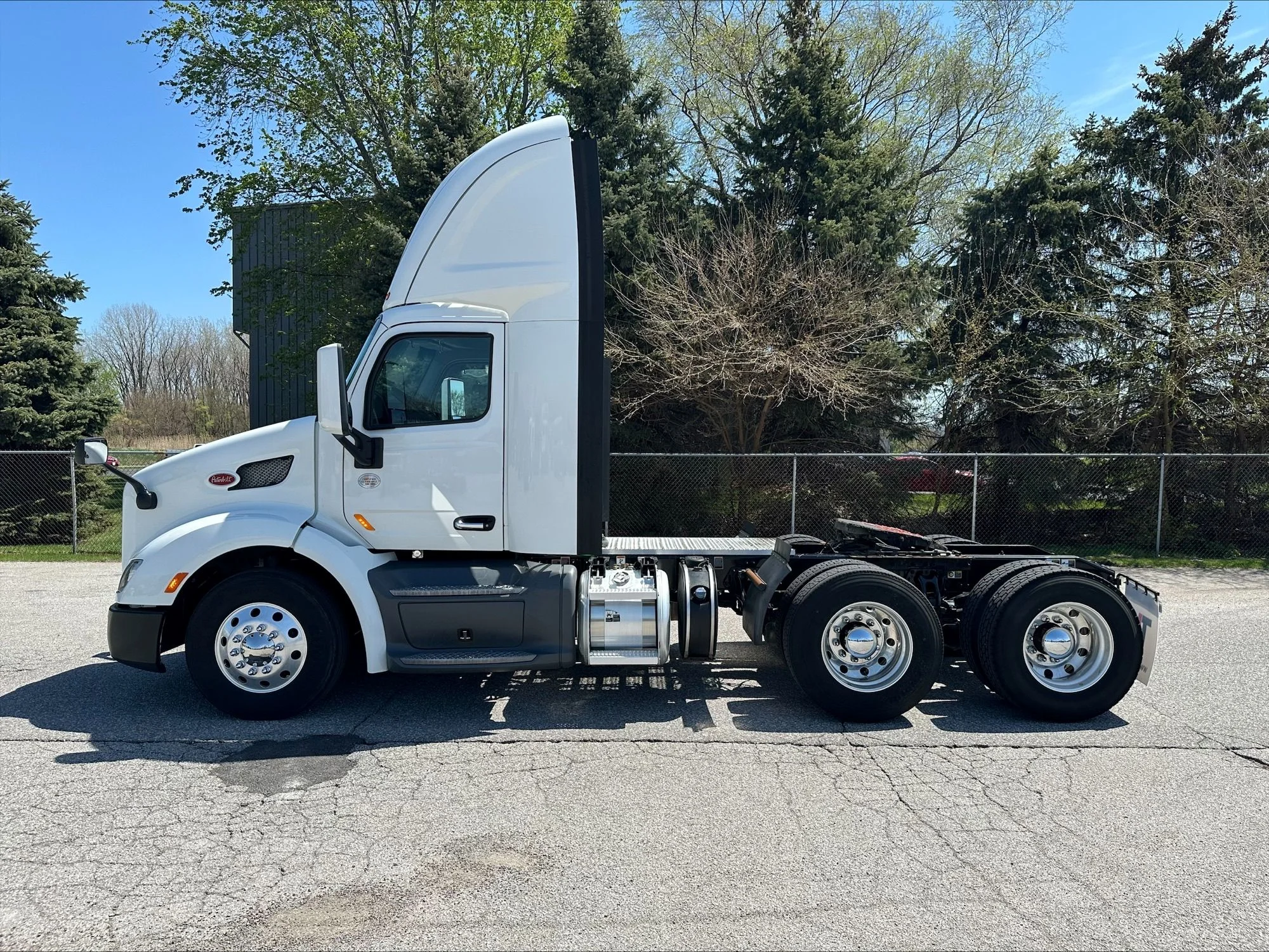 2021 Peterbilt 579 - image 5
