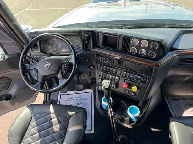 2025 International HX in MN — photo 10