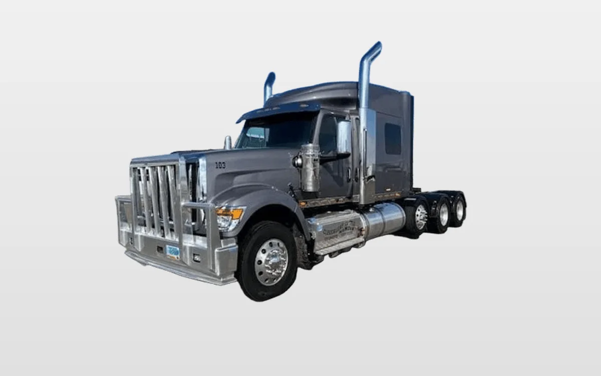 2025 International HX - image 1