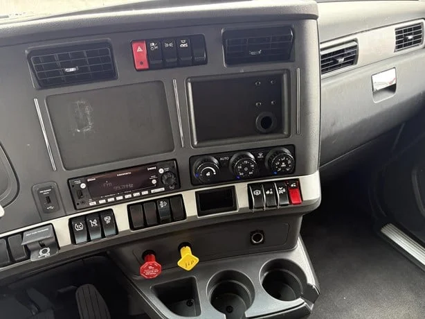 2023 Kenworth T680 in Salt Lake City, UT — photo 13