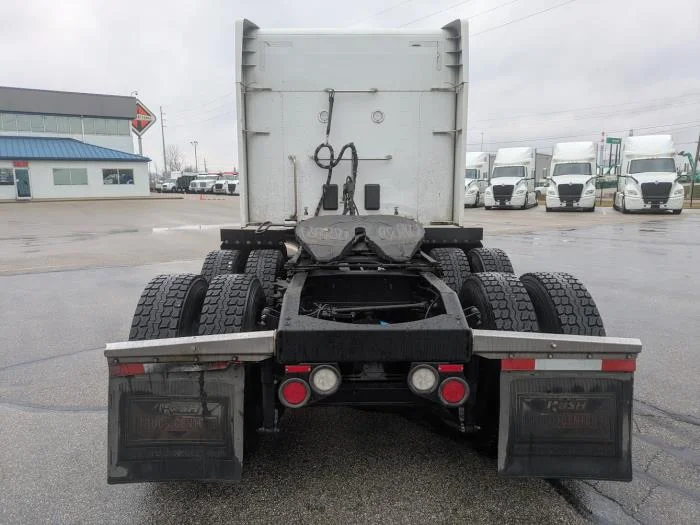 2022 Peterbilt 579 in Indianapolis, IN — photo 5