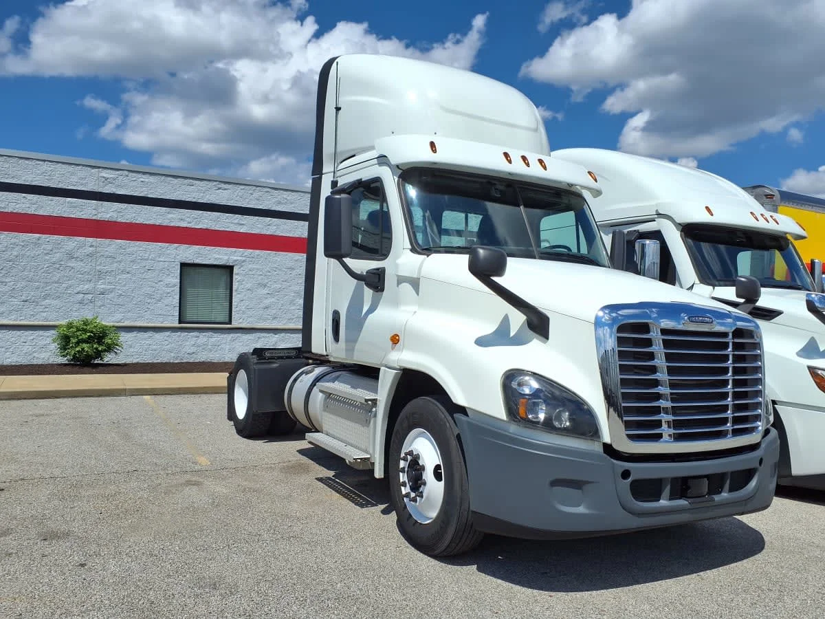 2020 Freightliner Cascadia in Cleveland, OH