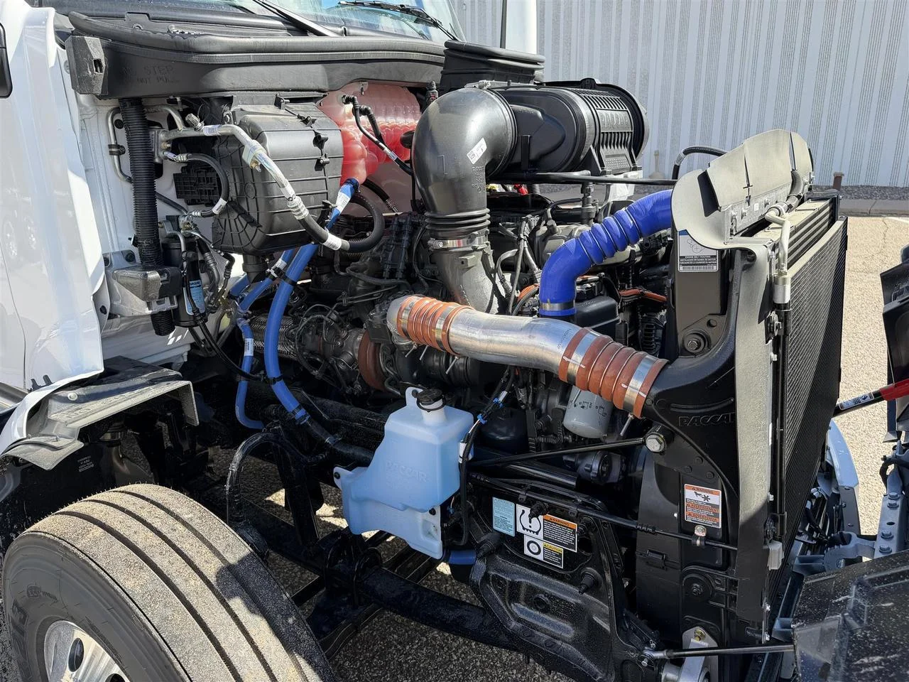 2027 Peterbilt 579 in Eau Claire, WI — photo 6