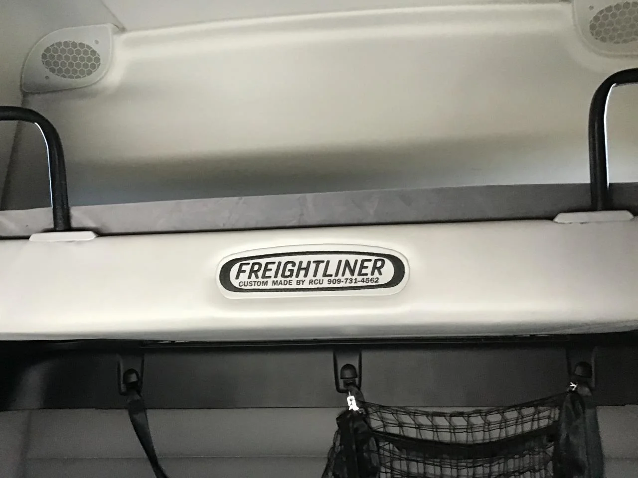 2021 Freightliner Cascadia in Pacific, WA — photo 9