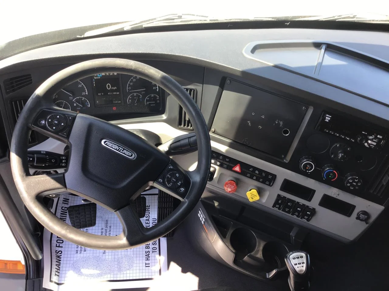 2021 Freightliner Cascadia in Pacific, WA — photo 7