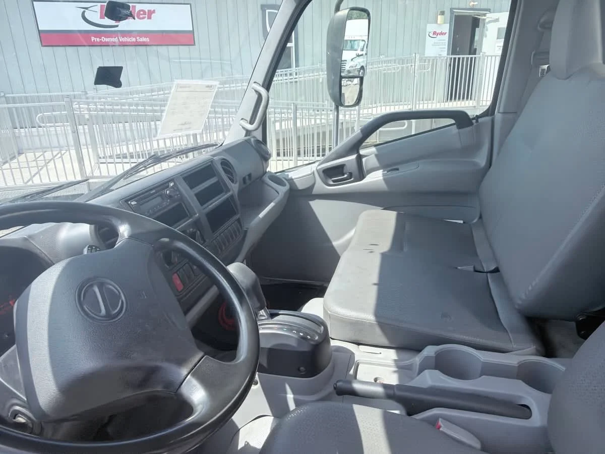 2019 Hino 195 in Syracuse, NY — photo 7
