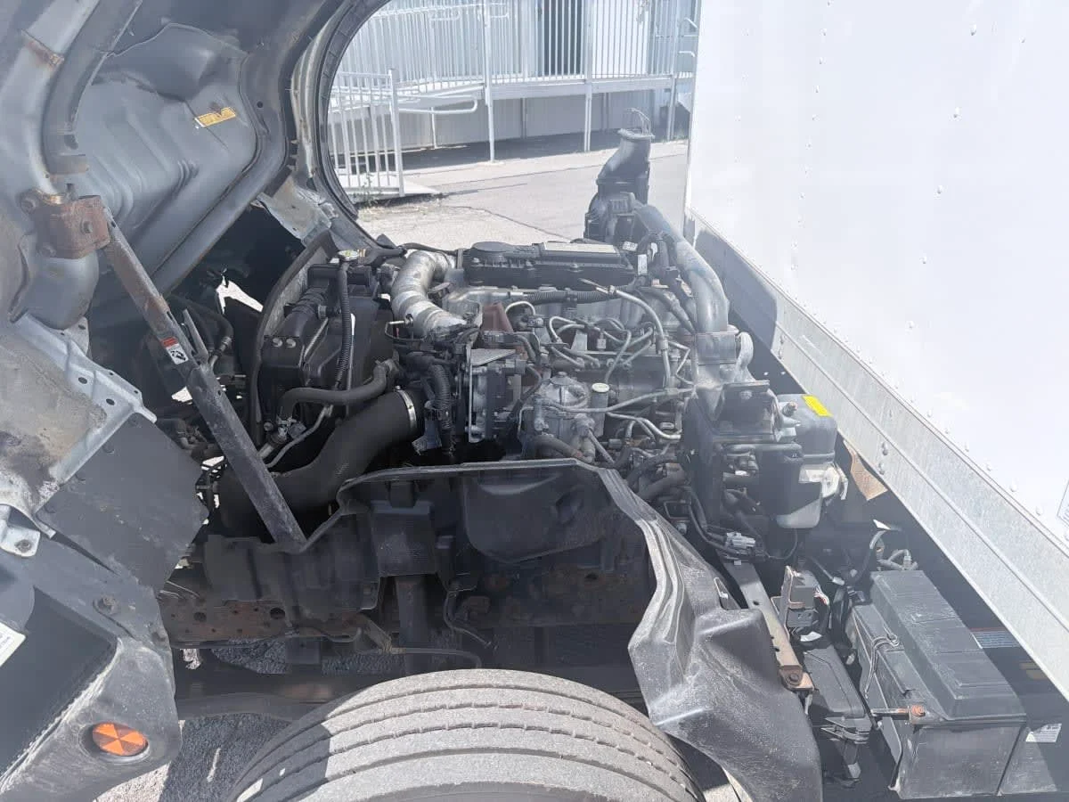 2019 Hino 195 in Syracuse, NY — photo 9
