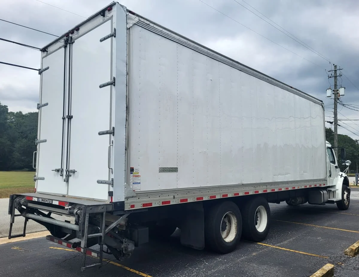 2019 Freightliner M2 106 - image 4