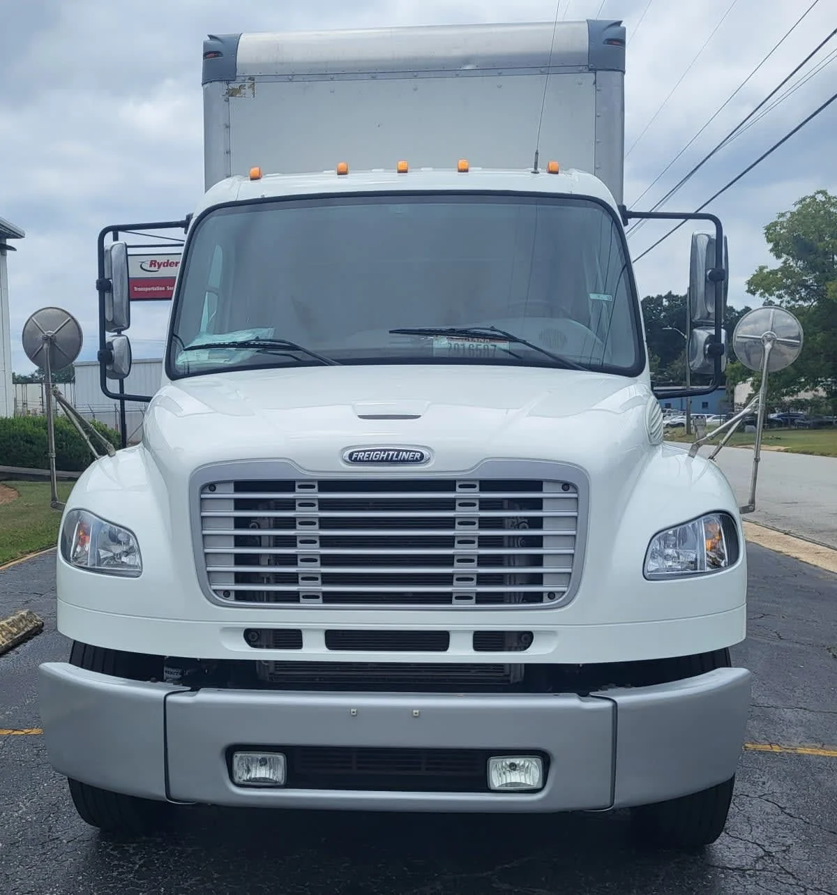2019 Freightliner M2 106 in Orlando, FL — photo 2