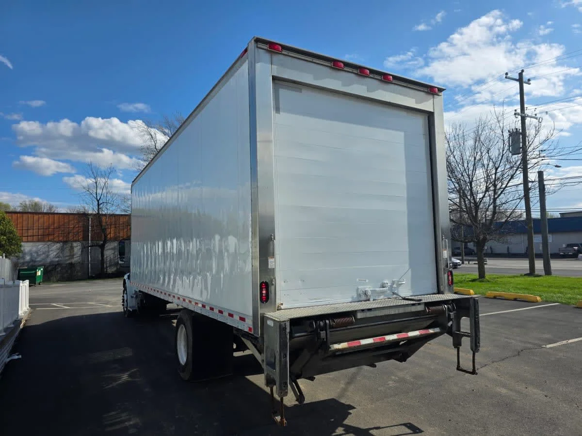 2019 Freightliner M2 106 in Bensalem, PA — photo 6