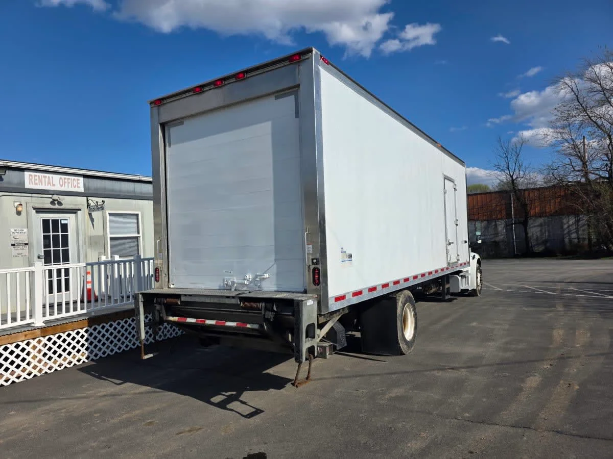 2019 Freightliner M2 106 in Bensalem, PA — photo 4