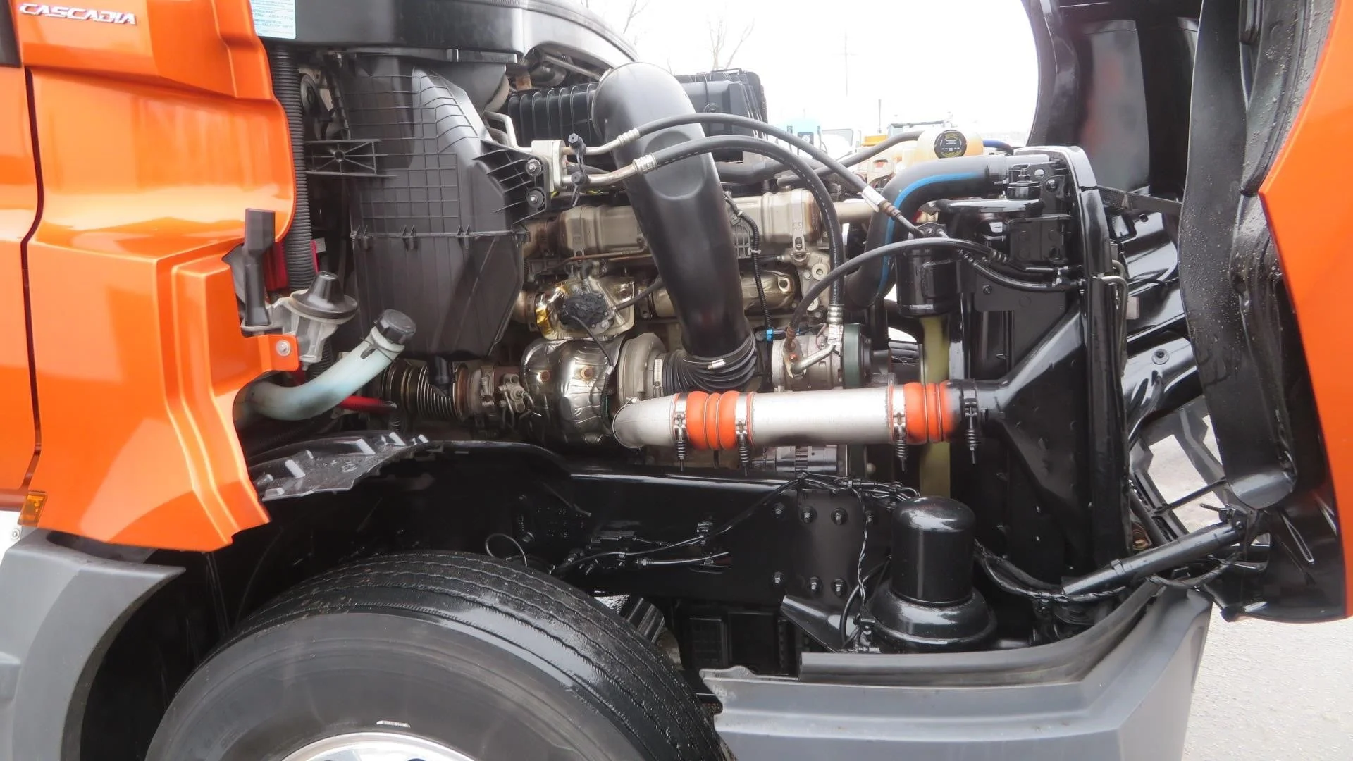 2022 Freightliner Cascadia in MI — photo 15