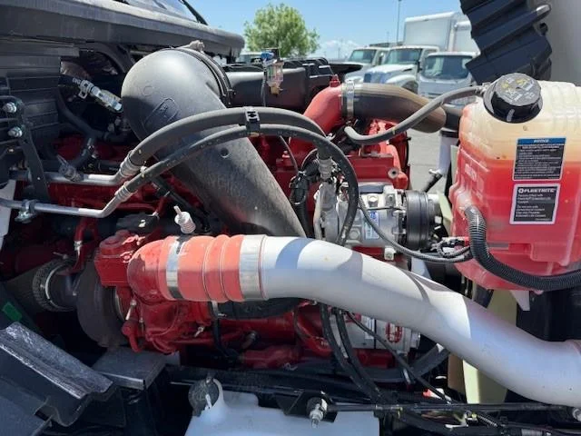 2026 International LT - image 15