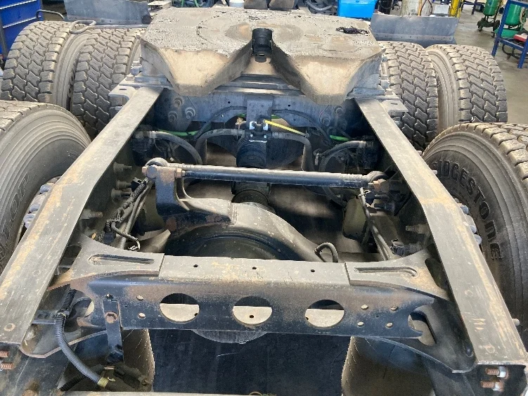2019 International LT in Fontana, CA — photo 6