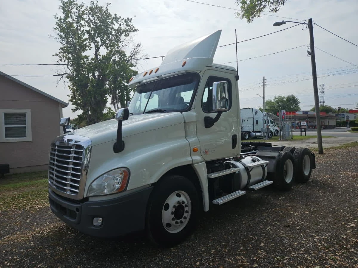 2019 Freightliner Cascadia in Orlando, FL