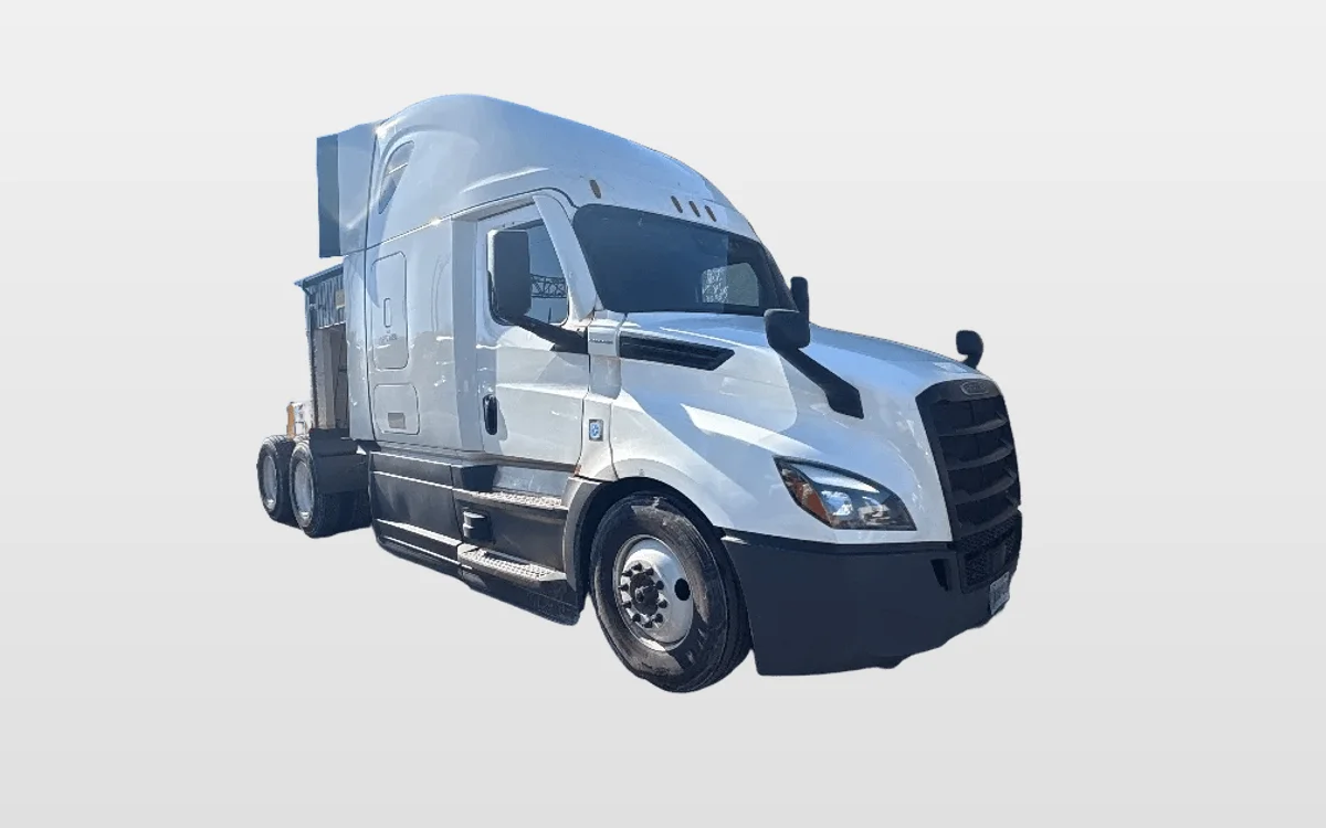 2023 Freightliner - image 1