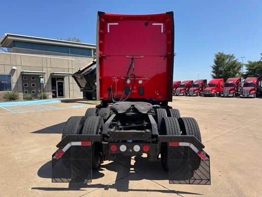 2023 Kenworth T680 in Dallas, TX — photo 5