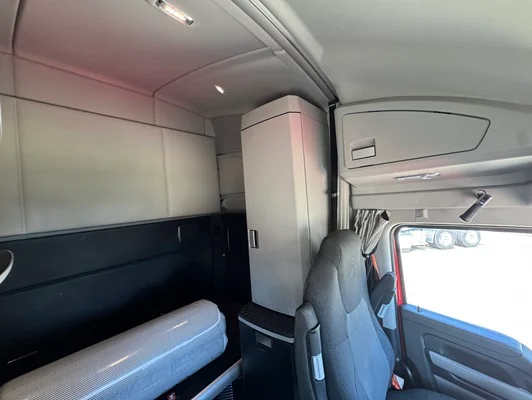 2023 Kenworth T680 in Dallas, TX — photo 27