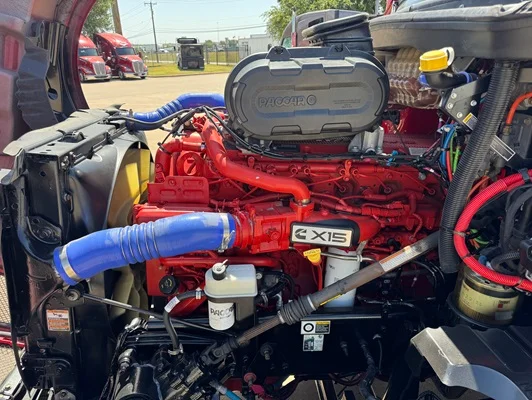 2023 Kenworth T680 in Dallas, TX — photo 6