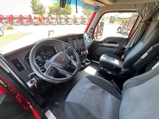 2023 Kenworth T680 in Dallas, TX — photo 21