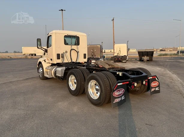 2021 Peterbilt 579 in Jerome, ID — photo 3