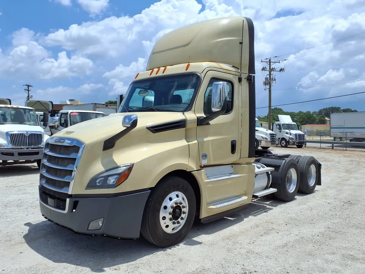 2020 Freightliner Cascadia