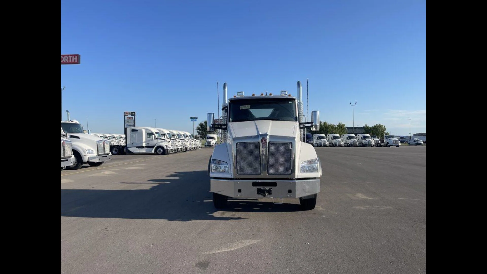 2026 Kenworth T880 in Williston — photo 8