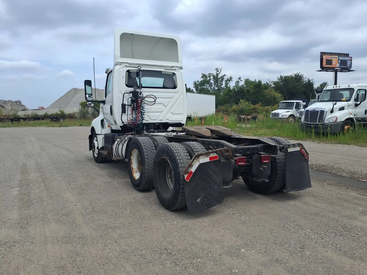 2019 International LT in Taylor, MI — photo 6