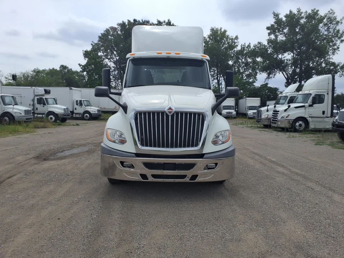 2019 International LT in Taylor, MI — photo 2