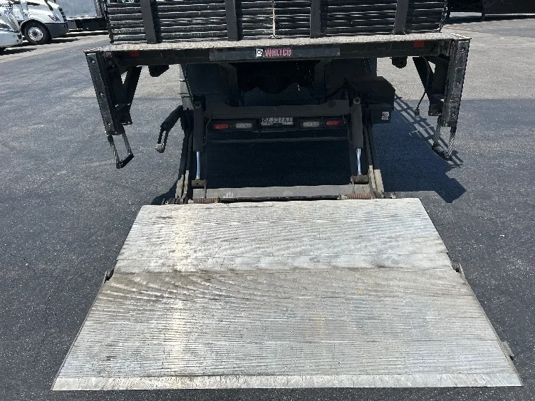 2017 Hino 268 in Torrance, CA — photo 8
