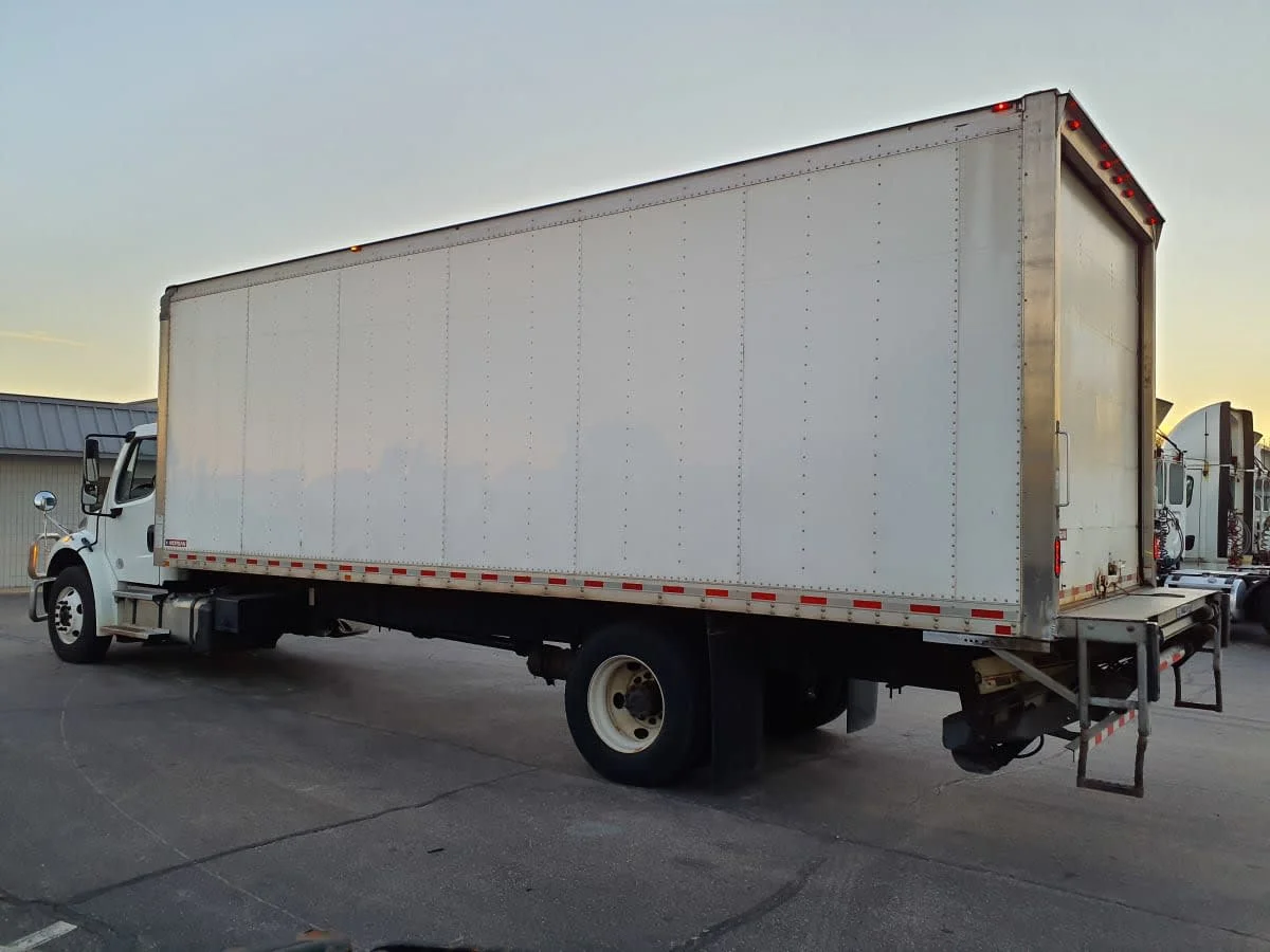 2020 Freightliner M2 106 in Oak Creek, WI — photo 6