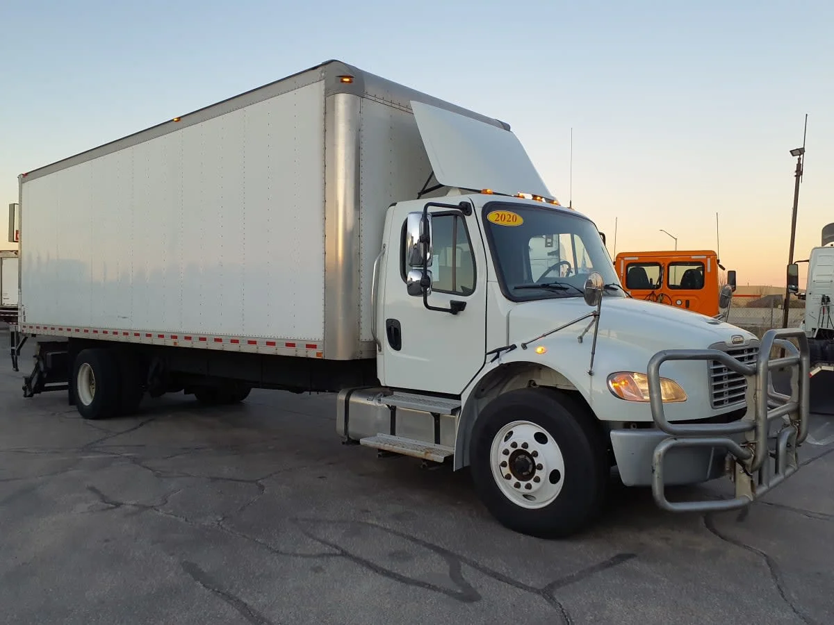 2020 Freightliner M2 106 in Oak Creek, WI — photo 3