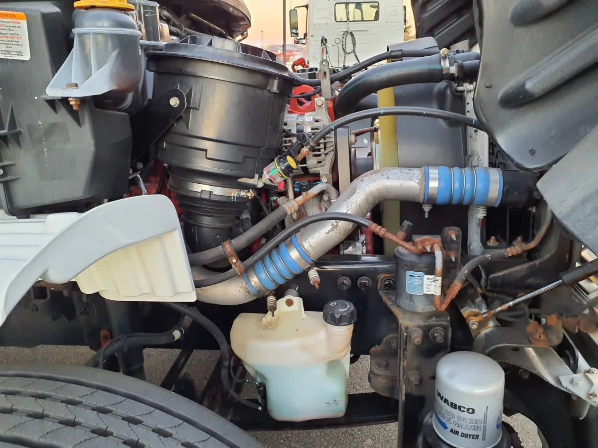 2020 Freightliner M2 106 in Oak Creek, WI — photo 12