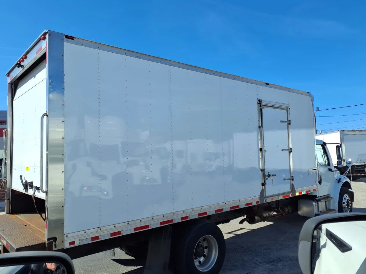 2020 Freightliner M2 106 in Warwick, RI — photo 4