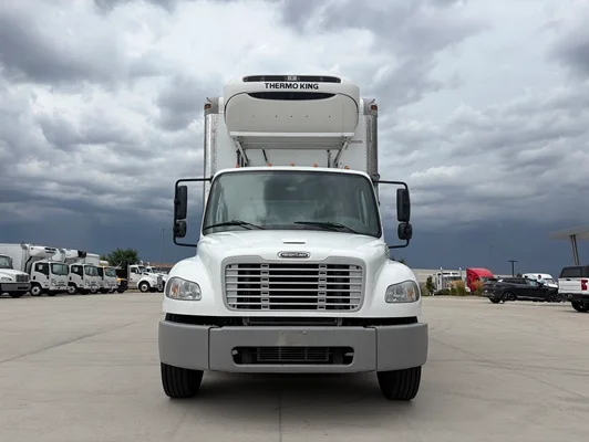 2019 Freightliner M2 106 in Englewood, CO — photo 7