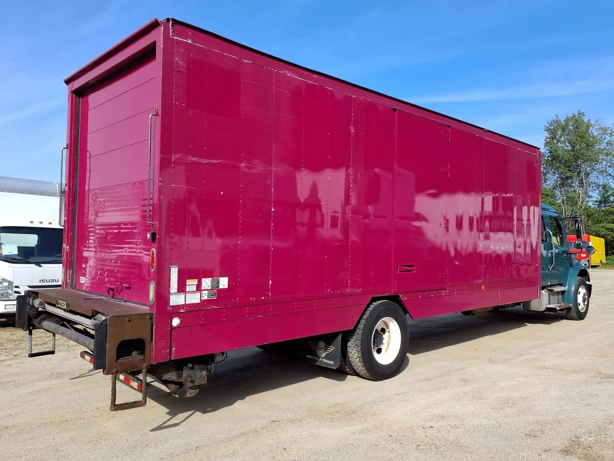 2016 Freightliner M2 106 - image 4