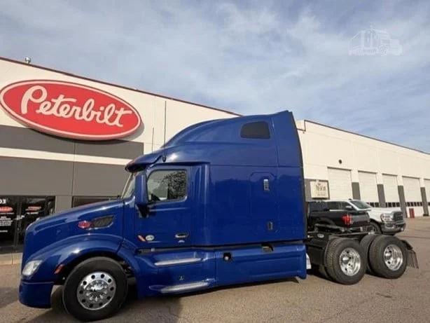 2022 Peterbilt 579