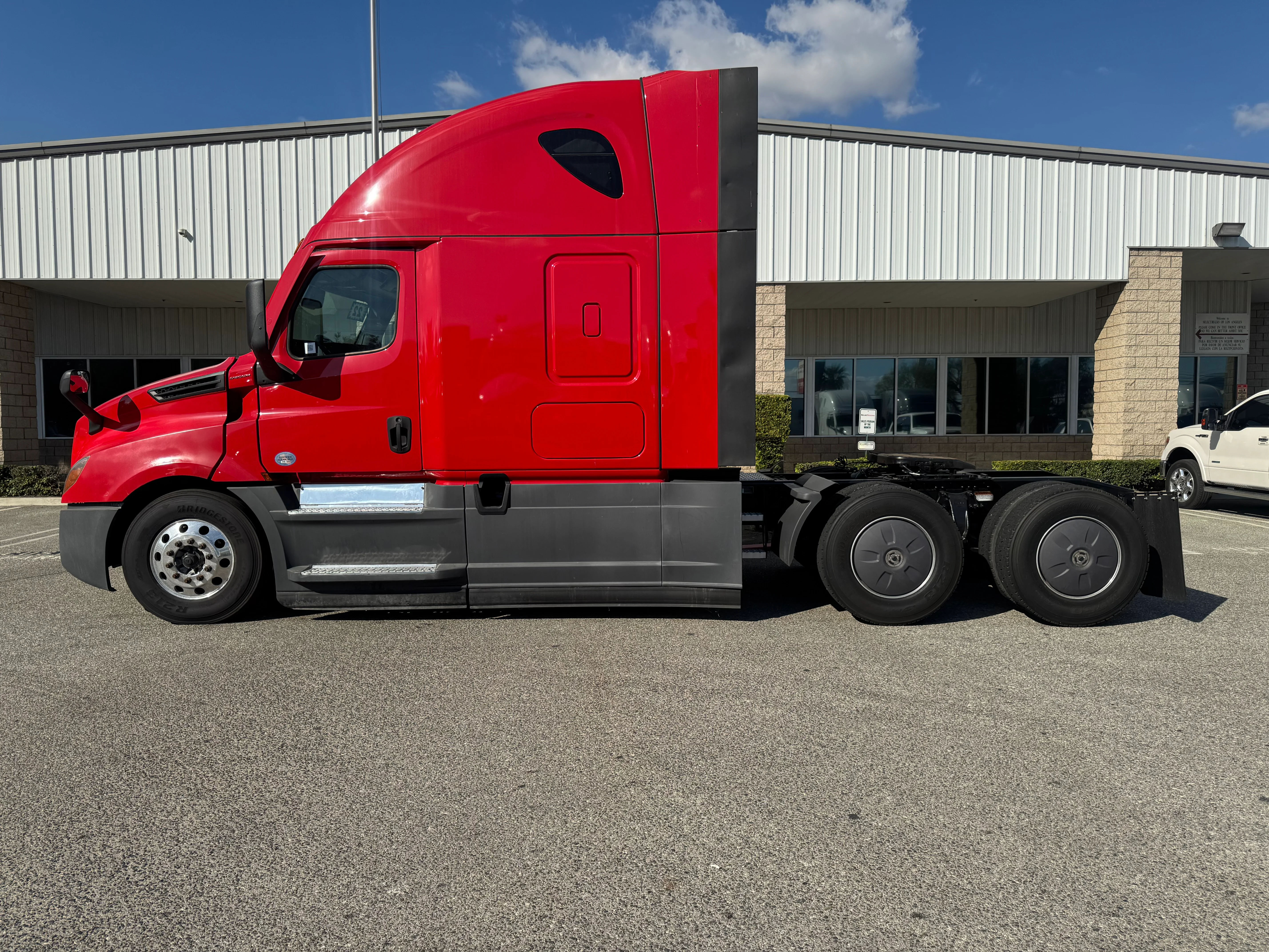 2022 Freightliner Cascadia in Tolleson, AZ — photo 3