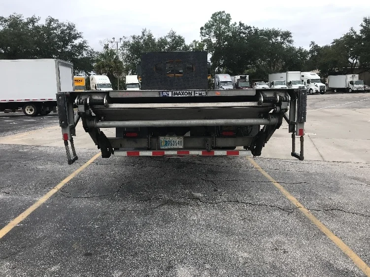 2019 International 4300 - image 7
