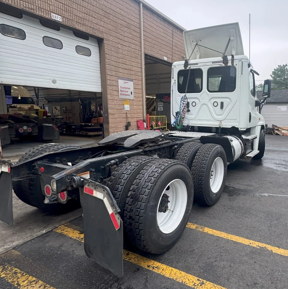 2019 Freightliner Cascadia in Kearny, NJ — photo 4